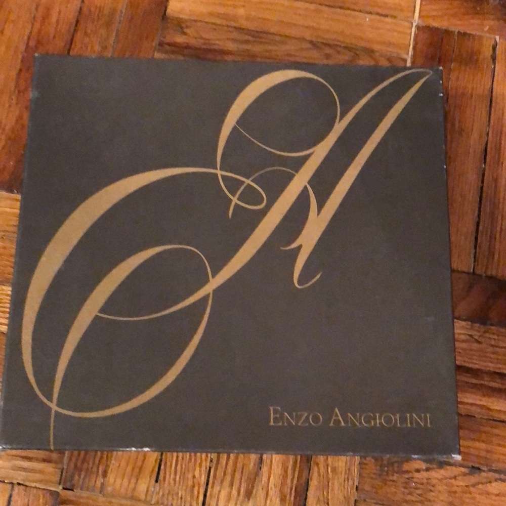 Brand New Enzo Angiolini Heel Brown Suede Booties Gem